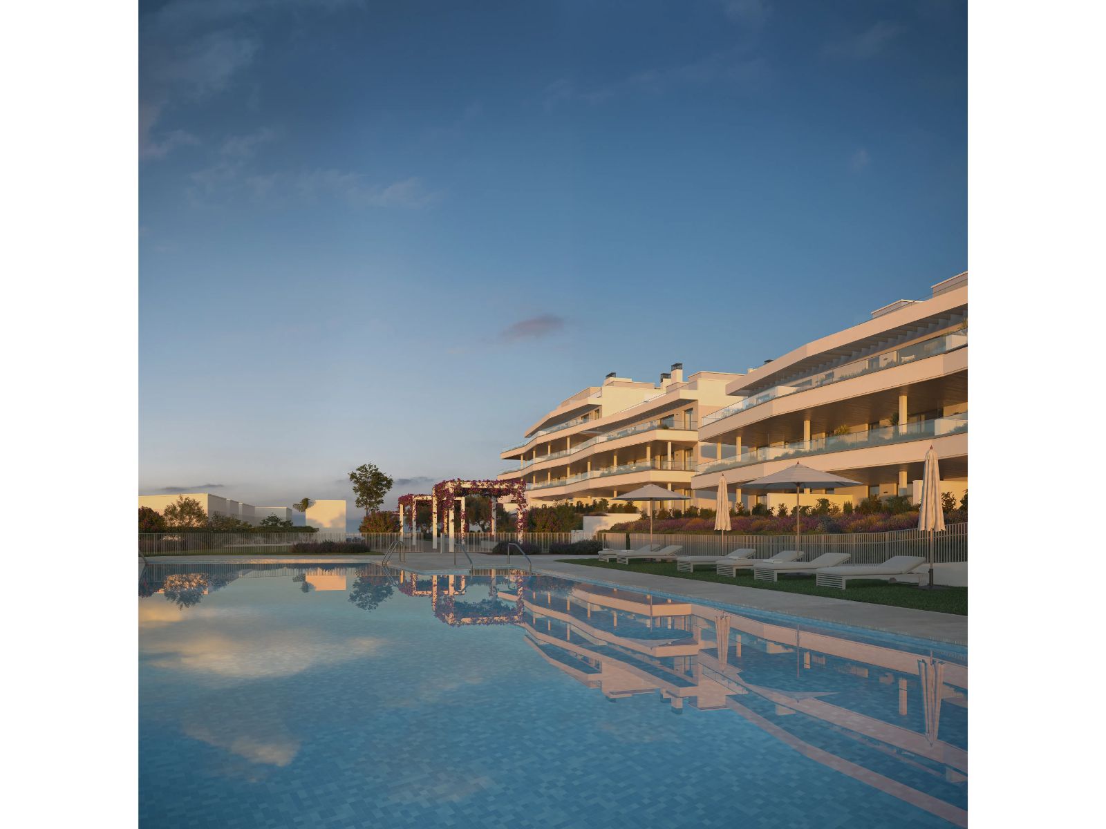 2 Bed Middle Floor Apartment in Estepona in Estepona, Appartement